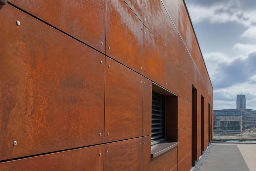 découvrez le bardage corten, ses prix, méthodes de fixation et les nombreux avantages de l’acier corten pour embellir et protéger durablement votre façade.